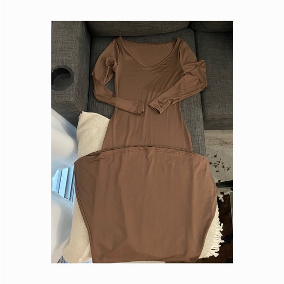 Maxi Bodycon Dress - Picture 2 of 3